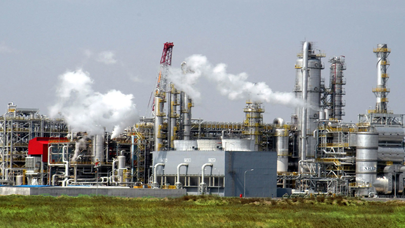 Why do the indicators of high-low temperature test chambers affect actual experimental results?